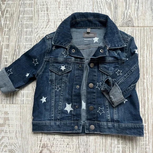 100% Authentic DL1961 Girls Denim Jean Jacket Star Design size 2/3 Dark Wash - Picture 4 of 5